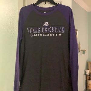 TCU long sleeved t-shirt - size L